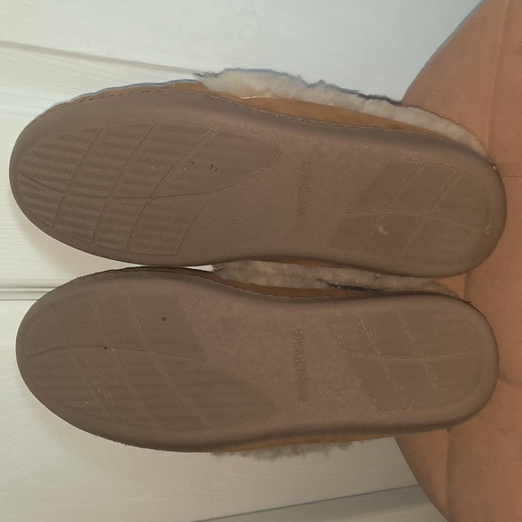 Minnetonka Alpine Sheepskin Slippers Size 9.5 NWOB - Picture 8 of 9